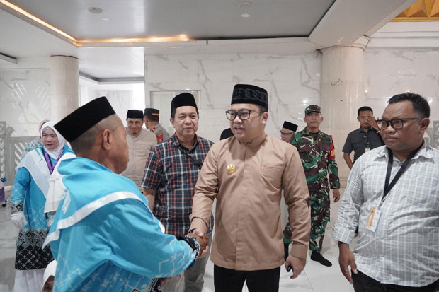 343 Jamaah Haji Gowa Berangkat, Wakil Bupati Ingatkan Kesehatan dan Kekompakan