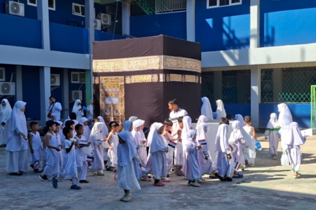Simulasi Manasik Haji Terpadu SIT Darul Fikri Makassar